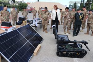 هبة متواضعة من كندا للجيش اللبناني