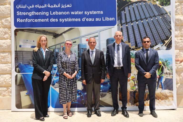 تدشين محطة مياه شكّا وحقل دار بعشتار للطاقة الشمسية