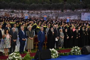 البلمند خرّجت دفعة جديدة من طلابها، موراتينوس: مؤسّسة عريقة تجسّد روح لبنان