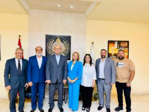 وفد من رؤساء بلديات وجمعيات يعايد عددًا من مراكز الجيش اللبناني في الشمال