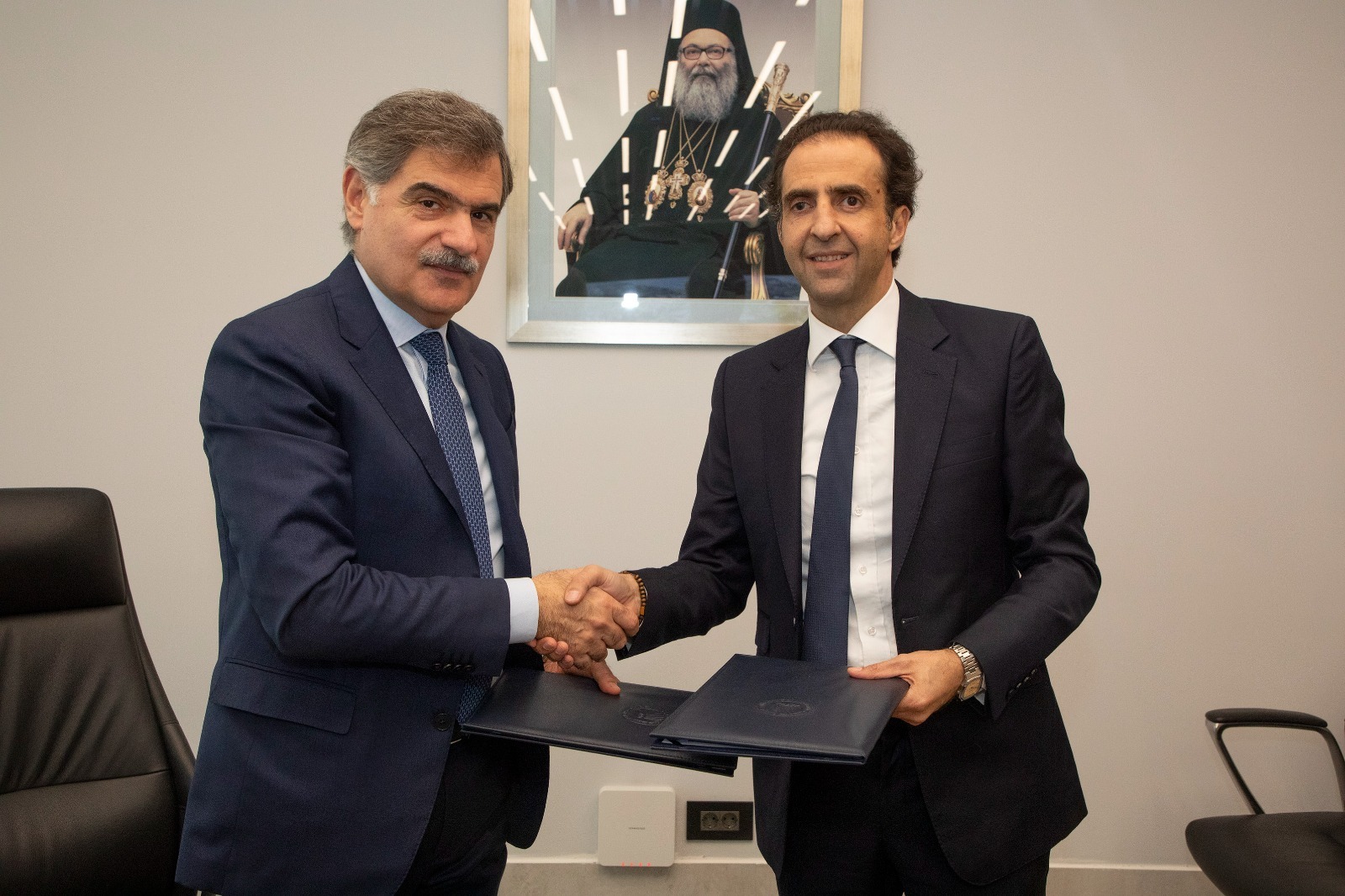 طلاب وأعضاء هيئة تعليمية في جامعة البلمند ضمن نشاط تدريبي مرتبط بالذكاء الاصطناعي وبناء القدرات الرقمية